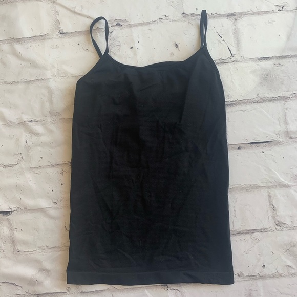 5/$35 💥 2B Bebe Black Built in Bra Tank Camisole - Picture 1 of 2